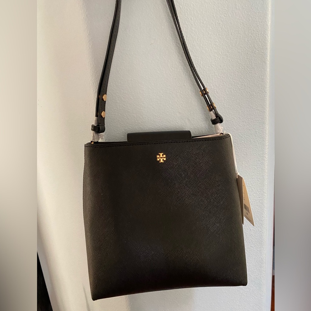 Tory Burch Emerson bucket bag black leather